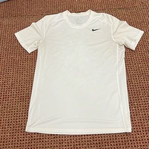 MEN'S • Nike Dri-Fit White Tee (M)